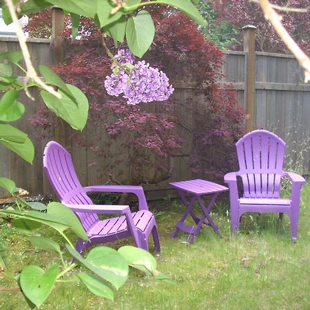Bed and Breakfast At Nautica Tigh Private Keypad Entrances Qualicum Beach Exteriér fotografie