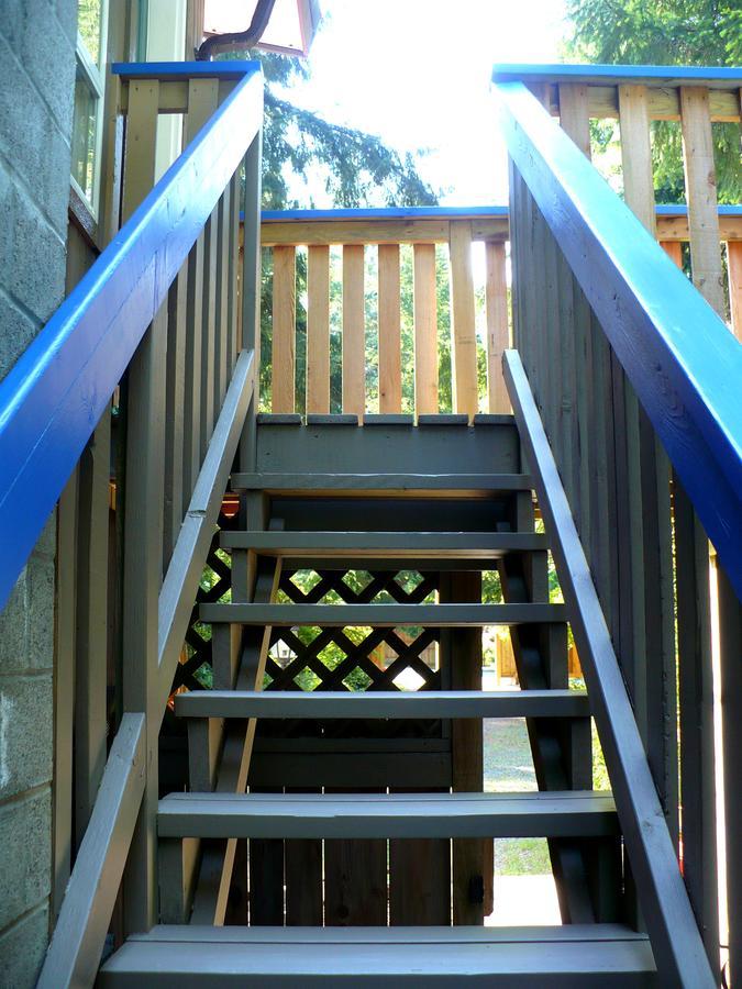 Bed and Breakfast At Nautica Tigh Private Keypad Entrances Qualicum Beach Exteriér fotografie